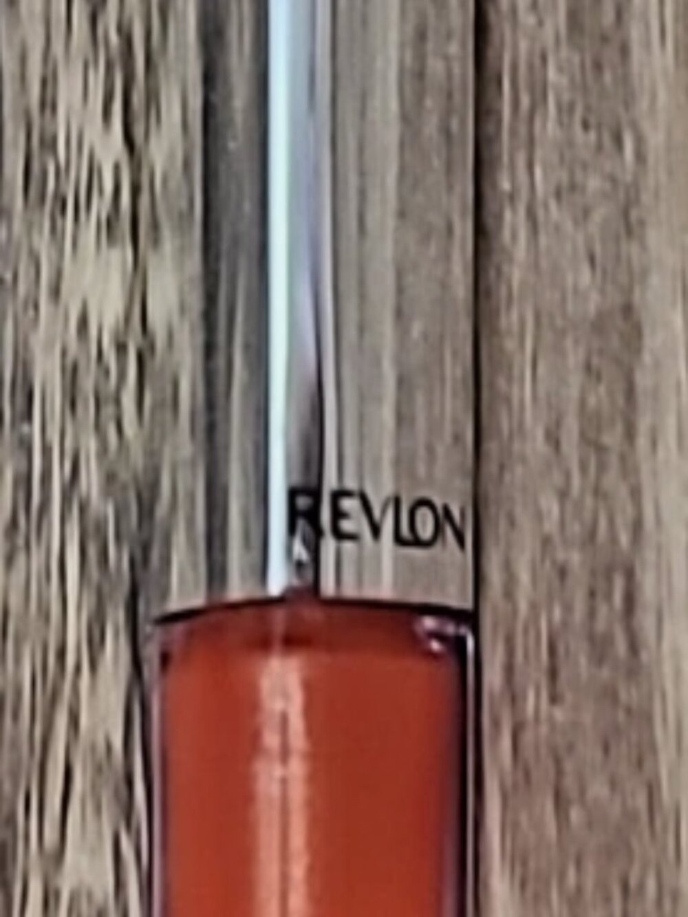REVLON ULTRA HD LIP LACQUER #550 HD CITRINE (1)